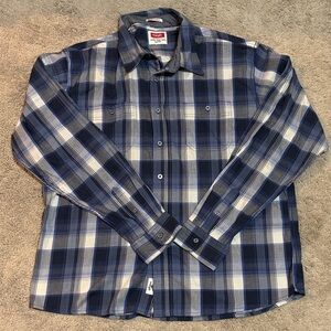 Wrangler Flex for Comfort Plaid Men's Double Pockets Button Up Shirt